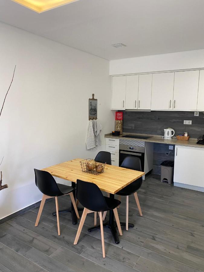 Garden Apartment Dona Amelia Abrantes Exterior photo
